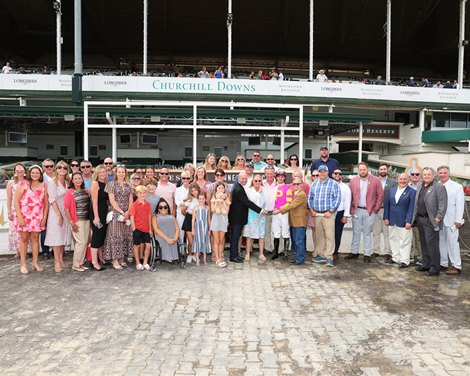 Shedaresthedevil wins 2022 Fleur de Lis Stakes at Churchill Downs