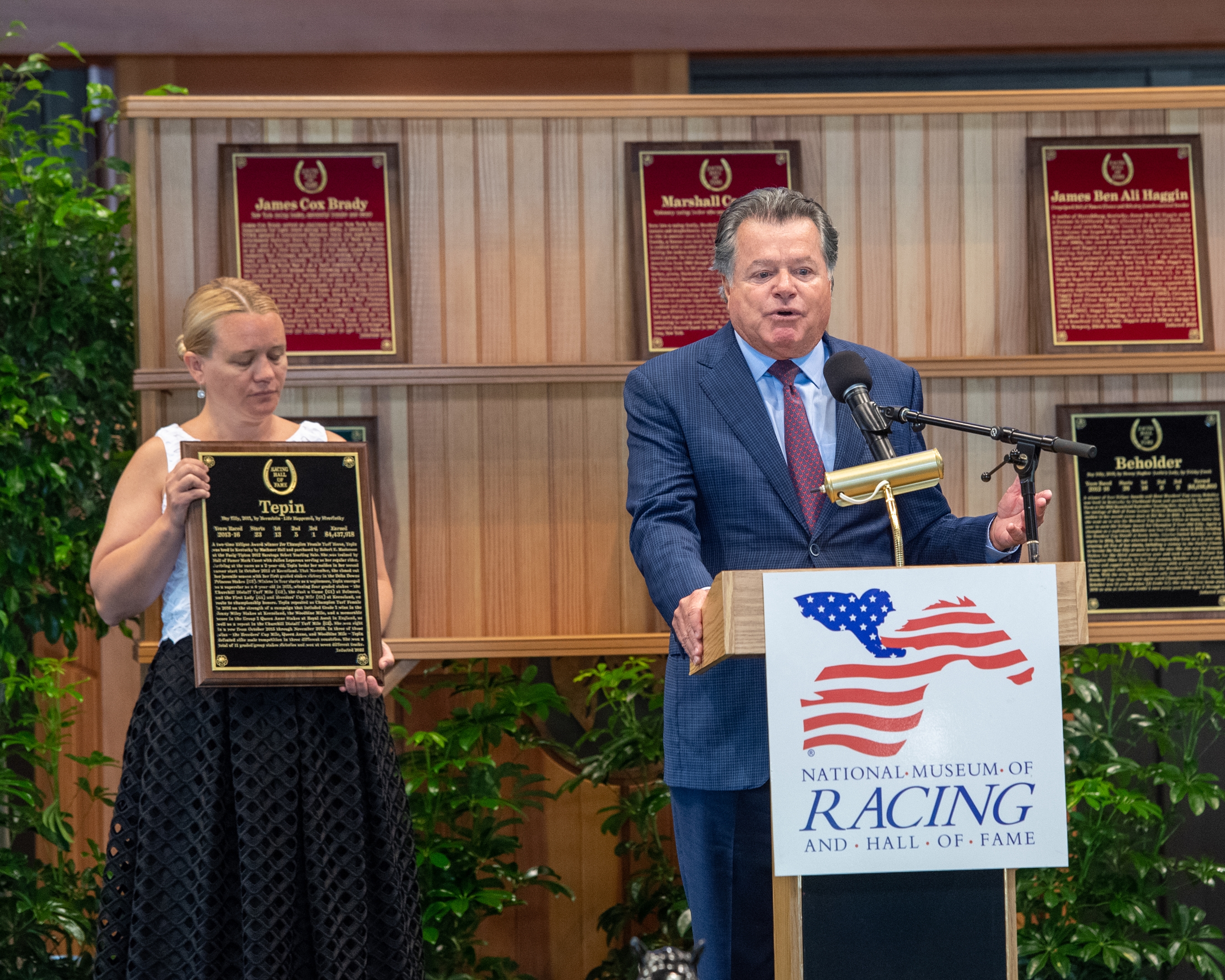 Hall of Fame Inductees Feted in Saratoga BloodHorse