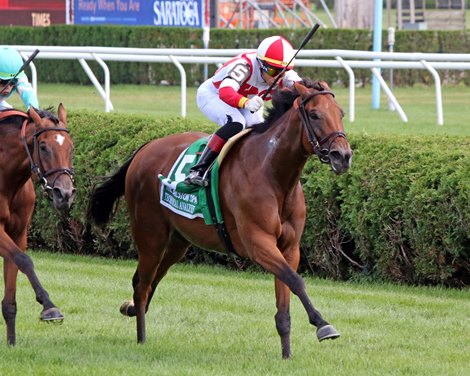 Evvie Jets Looks to Double Up Stakes Wins in De La Rose - BloodHorse
