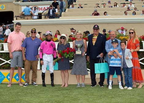 Peter Redekop&#39;s And Tell Me Nolies and jockey Ramon Vazquez, outside, get up to beat Home Cooking and Mike Smith (inside) in the Grade I $300,000 TVG Del Mar Debutante Saturday, September 10, 2022 at Del Mar Thoroughbred Club, Del Mar, CA.<br><br />
Benoit Photo