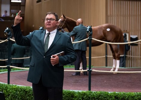 Ring scene with bidspotter<br><br />
Scenes at Keeneland September Sale on Sept. 20, 2022.