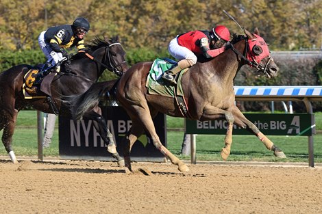 Double Crown wins the 2022 Kelso Handicap at Belmont At The Big A