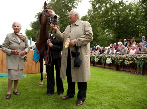 Crystal Capella with Sir Evelyn de Rothschild and his sister Renee Robeson after  The Princess Of Wales's Stakes<br>
Newmarket 7.7.11 Pic:Edward Whitaker