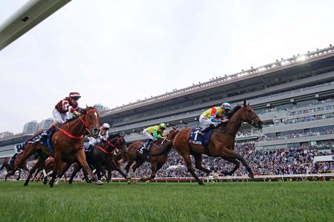 The Richard Gibson-trained Wellington (No.1), under Ryan Moore, wins the G1 LONGINES Hong Kong Sprint (1200m) at Sha Tin Racecourse today