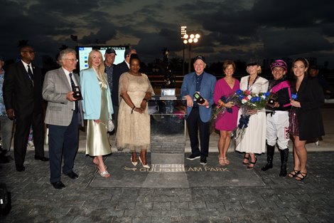 Art Collector wins the 2023 Pegasus World Cup Invitational Stakes at Gulfstream Park