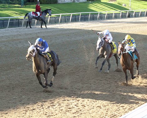 Wet Paint wins the Fantasy Stakes on Saturday, April 1, 2023 at Oaklawn Park