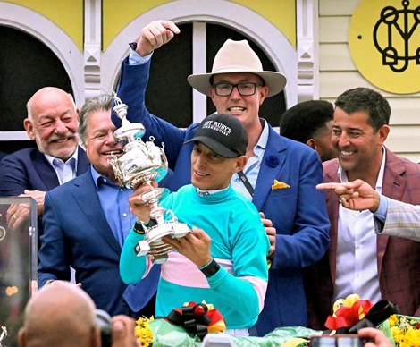 Jack Wolf, John R. Velazquez, Tom Ryan, Sol Kumin and winning connections in the winner’s circle after National Treasure wins the Preakness (G1) at Pimlico in Baltimore, MD on May 20, 2023.