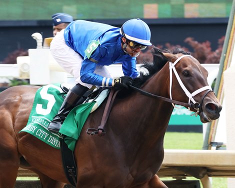 Matareya wins the 2023 Derby City Distaff at Churchill Downs
