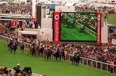 EPSOM DERBY 1999      JUNE 99<br>
OATH (2ND RIGHT) RIDDEN BY KIEREN FALLON WINS THE DERBY FROM DALIAPOUR (RIGHT), BEAT ALL (5TH RIGHT) AND HOUSEMASTER (4TH RIGHT)