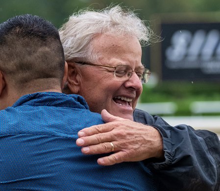 Elite Power Rallies to Catch Gunite in Vanderbilt - BloodHorse