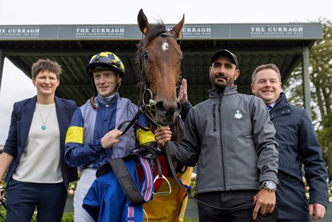 Deepone ridden by Billy Lee winning the Gr.2 Beresford Stakes. The Curragh Photo: Patrick McCann/Racing Post<br>
23.09.2023