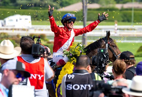 Inspiral with Lanfranco Dettori wins the Filly &amp; Mare Turf (G1T) at Santa Anita in Arcadia, CA on November 4, 2023.