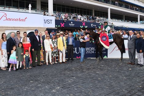 Didia wins the 2024 Pegasus World Cup Filly and Mare Turf Invitational Stakes