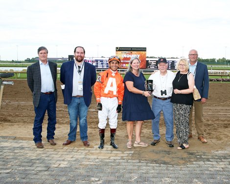 Demolisher wins the 2024 Governor's Handicap at Horseshoe Indianapolis