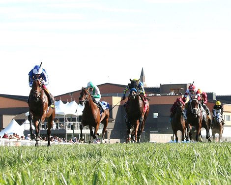 Bellum Justum wins the 2024 Nashville Derby Invitational at Kentucky Downs