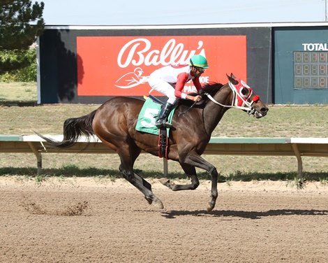 Tennessee Moon wins the 2024 Molly Brown Stakes at Arapahoe