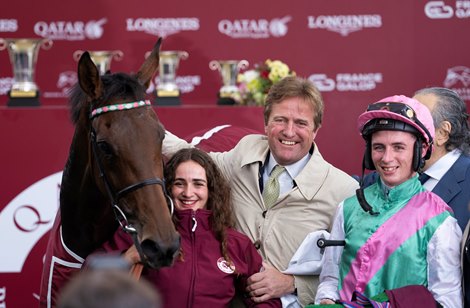 Ralph Beckett with Bluestocking (Rossa Ryan) after the Arc<br>
Longchamp 6.10.24 Pic: Edward Whitaker