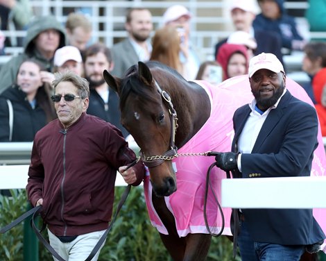 Thorpedo Anna, Paddock Salute, Churchill Downs, 11-29-24