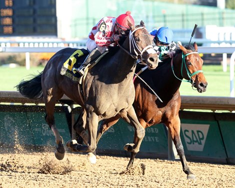 Jubilant Joanie wins the 2024 Claiming Crown Glass Slipper at Churchill Downs