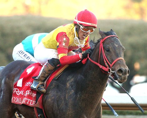 Coal Battle wins the 2025 Rebel Stakes at Oaklawn Park
