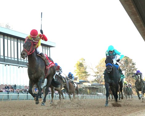 Coal Battle wins the 2025 Rebel Stakes at Oaklawn Park