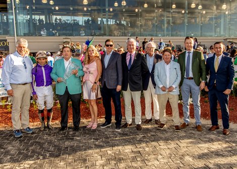 Tiztastic wins the 2025 Louisiana Derby at Fair Grounds