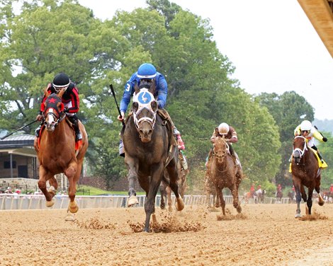 First Mission wins the 2025 Oaklawn Handicap at Oaklawn Park First Mission wins the 2025 Oaklawn Handicap at Oaklawn Park