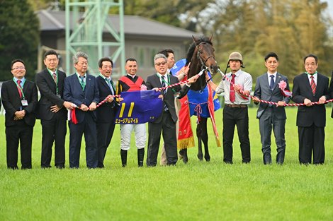 Museum Mile wins the 2025 Satsuki Sho at Nakayama Race Course ridden by Joao Moreira, trained by Daisuke Takayanagi, and owned by Sunday Racing Museum Mile wins the 2025 Satsuki Sho at Nakayama Race Course ridden by Joao Moreira, trained by Daisuke Takayanagi, and owned by Sunday Racing