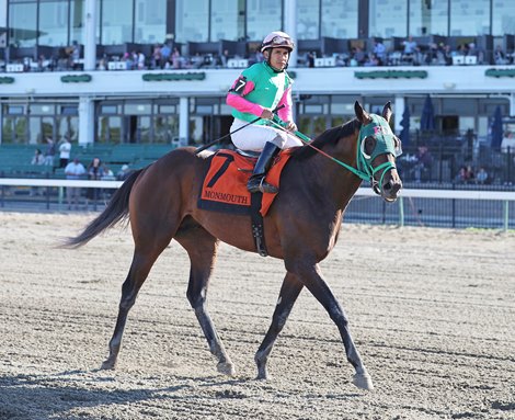 Kentucky Outlaw #7 with Paco Lopez riding won the $100,000 Long Branch Stakes at Monmouth Park Racetrack in Oceanport, NJ on Saturday May 10, 2025. Photo By Ryan Denver/EQUI-PHOTO