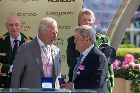 The King makes the presentation to Joe Murphy and Gary Carroll after Cercene’s win in the Gr.1 Coronation Stakes.<br>
 Royal Ascot.<br>
Photo: Patrick McCann/Racing Post<br>
20.06.2025
