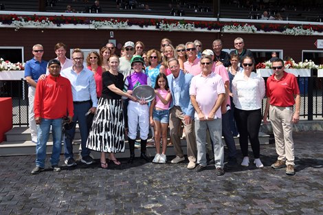 Leon Blue wins the 2025 Rick Violette Stakes at Saratoga Race Course