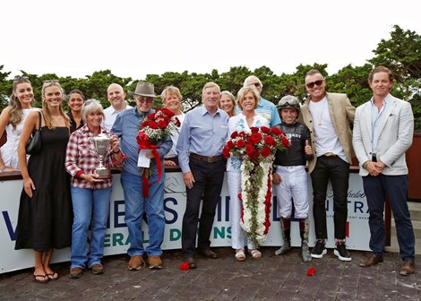 Arrowthegreat wins the 2025 Longacres Mile at Emerald Downs