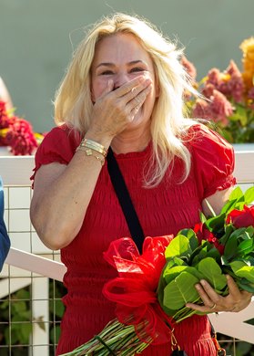 Natalie 'Jill' Baffert's Bottle of Rouge and hall of fame jockey Mike Smith  beat favored stablemate Explora (Juan Hernandez up) in the Grade I $300,000 Del Mar Debutante Saturday, September 6, 2025, at Del Mar Thoroughbred Club, Del Mar, CA.  Both fillies are trained by Baffert's husband, Bob Baffert.<br>
Benoit Photo