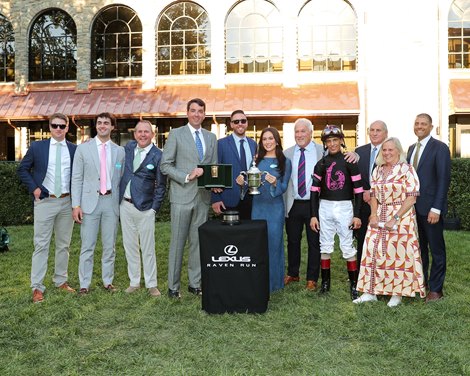 Kappa Kappa wins the 2025 Raven Run Stakes at Keeneland