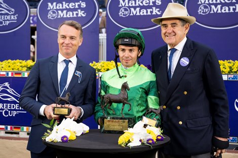 (L-R): Francis Henri Graffard, Mickael Barzalona and Peter Brant in the winner’s circle after Gezora wins the Filly & Mare Turf (G1T) at Del Mar Racetrack in Del Mar, CA on November 1, 2025.