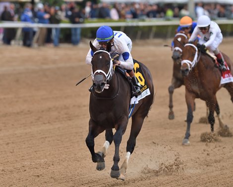 Solitude Dude wins the 2026 Swale Stakes at Gulfstream Park