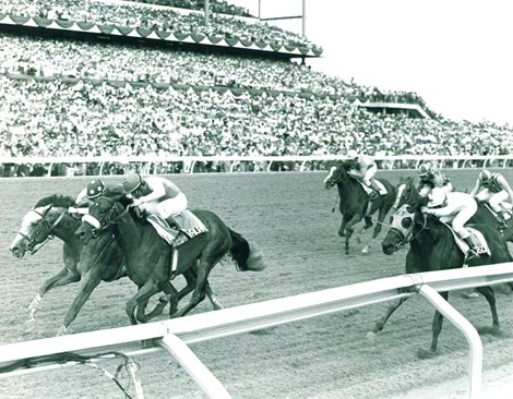 With Approval wins the Queen's Plate at Woodbine Racetrack in 1989