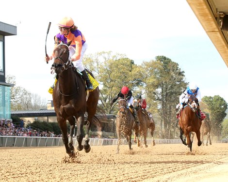 Goodall wins the 2026 Purple Martin Stakes at Oaklawn Park