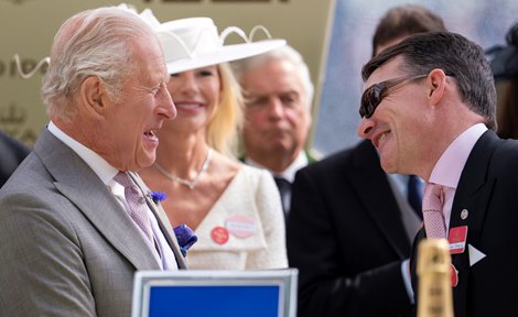 The King congratulates Aidan O'Brien after Scandinavia gave the trainer his 100th Royal winner when landing The Gold Cup<br>
Ascot 18.6.26 Pic: Edward Whitaker The King congratulates Aidan O'Brien after Scandinavia gave the trainer his 100th Royal winner when landing The Gold Cup<br>
Ascot 18.6.26 Pic: Edward Whitaker