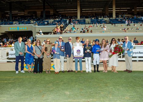 Godolphin LLC's Knightsbridge and jockey Junior Alvarado win the Grade I $1,000,000 Pacific Classic Saturday, August 22, 2026 at Del Mar Thoroughbred Club, Del Mar, CA. The Kentucky-bred son of Nyquist is trained by William I. Mott. Benoit Photo