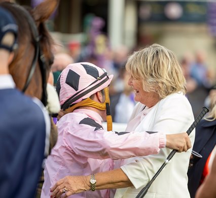 Hotazhell (Shane Foley) wins the Gr.1 Irish Champion Stakes for Jessica Harrington. Irish Champions Festival day 1. Leopardstown.<br>
Photo: Patrick McCann/Racing Post 12.09.2026.
