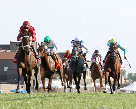 Bless the Broken wins the 2026 Kentucky Downs Ladies Turf Stakes at Kentucky Downs